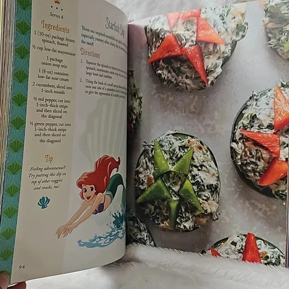 DISNEY COOKBOOK - Picture 4 of 5